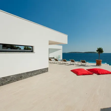 Villa Primo Vela Luka