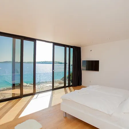 Villa Primo Vela Luka