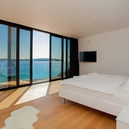 Primo Villa Vela Luka