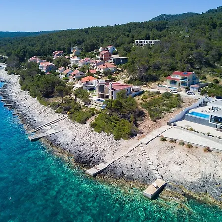 Primo Villa Vela Luka