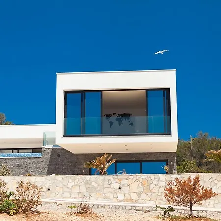 Primo Villa *